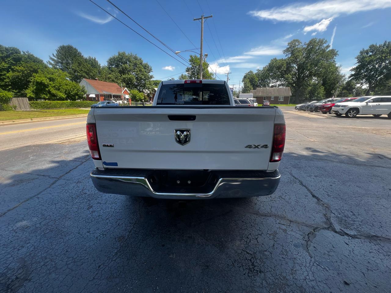 RAM 1500 SLT Reg Cab 4WD 2017