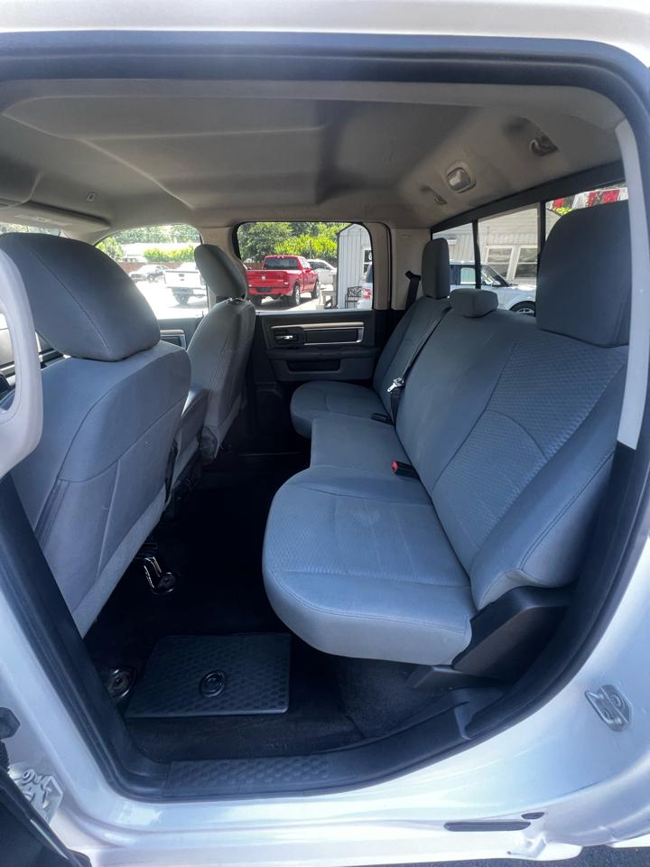 RAM 1500 SLT Reg Cab 4WD 2017