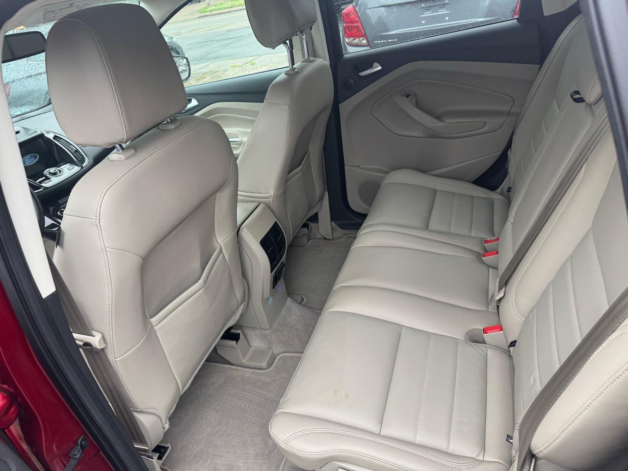 Ford Escape Titanium 4WD 2016