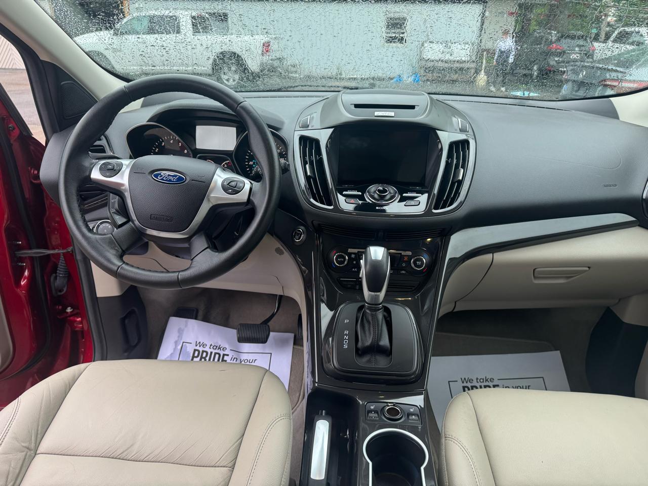Ford Escape Titanium 4WD 2016