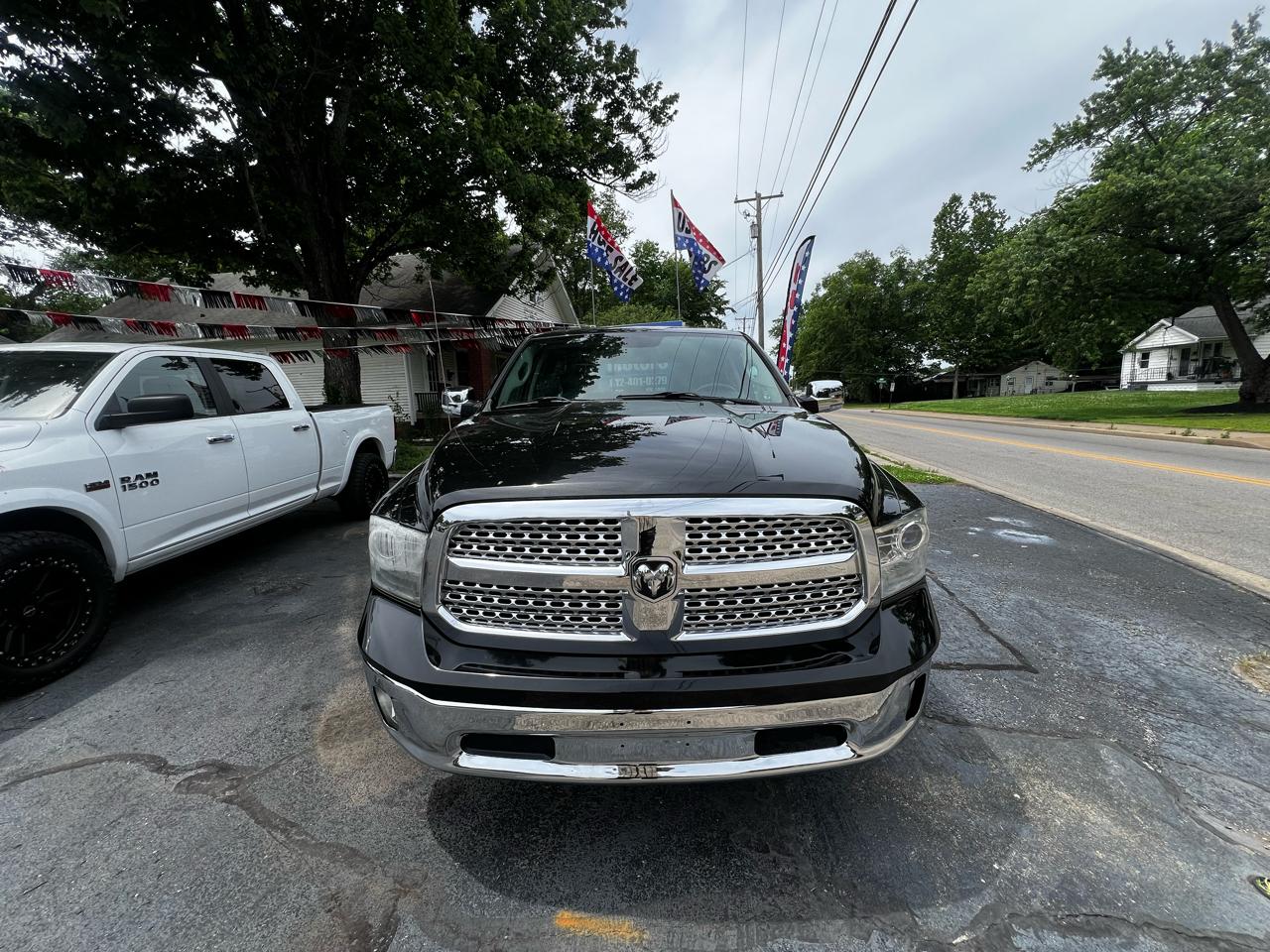 RAM 1500 Laramie Crew Cab SWB 4WD 2016