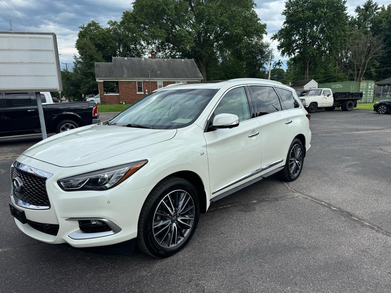 Infiniti QX60 Base AWD 2016