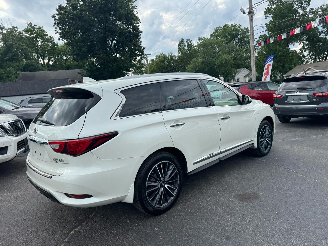 Infiniti QX60 Base AWD 2016