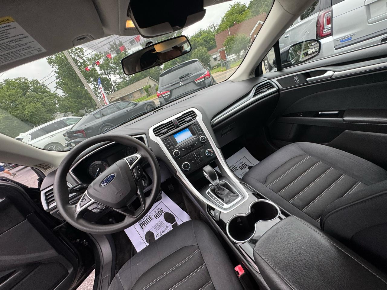 Ford Fusion SE 2015