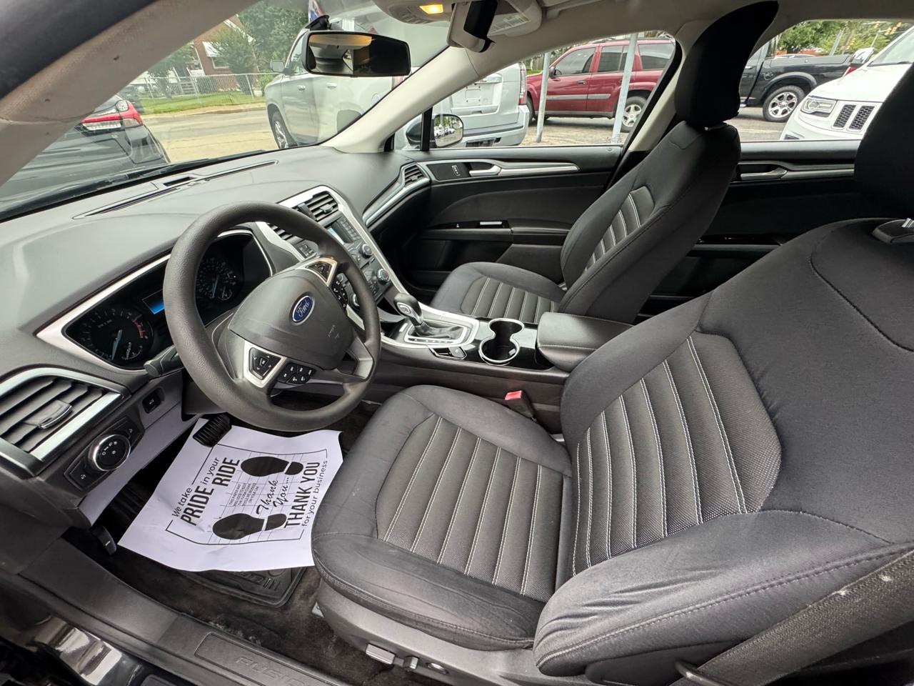 Ford Fusion SE 2015