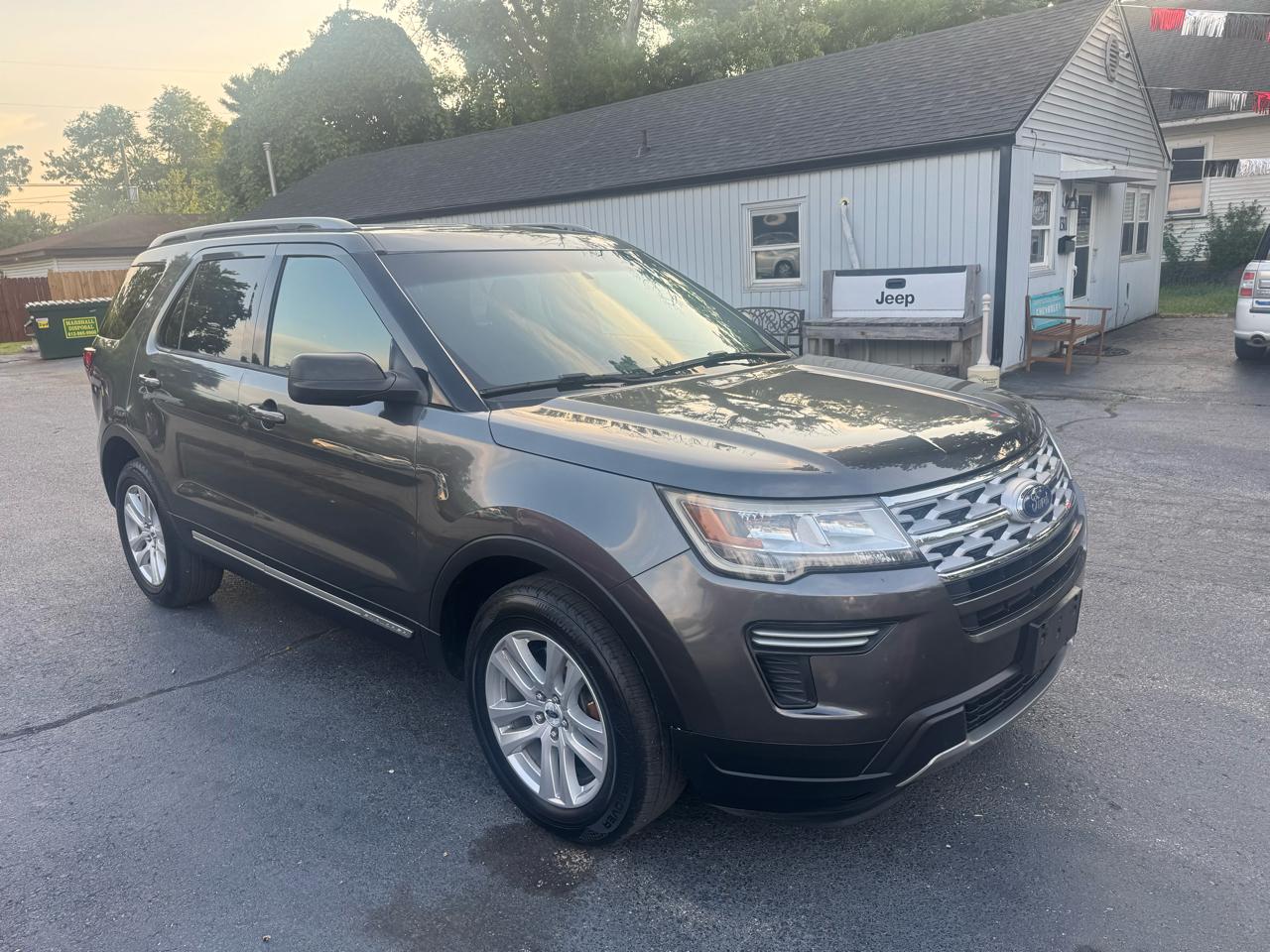 Ford Explorer XLT 4WD 2019