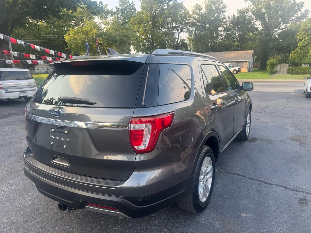 Ford Explorer XLT 4WD 2019