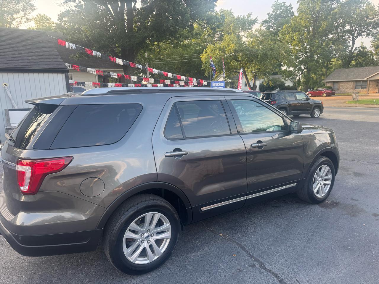Ford Explorer XLT 4WD 2019