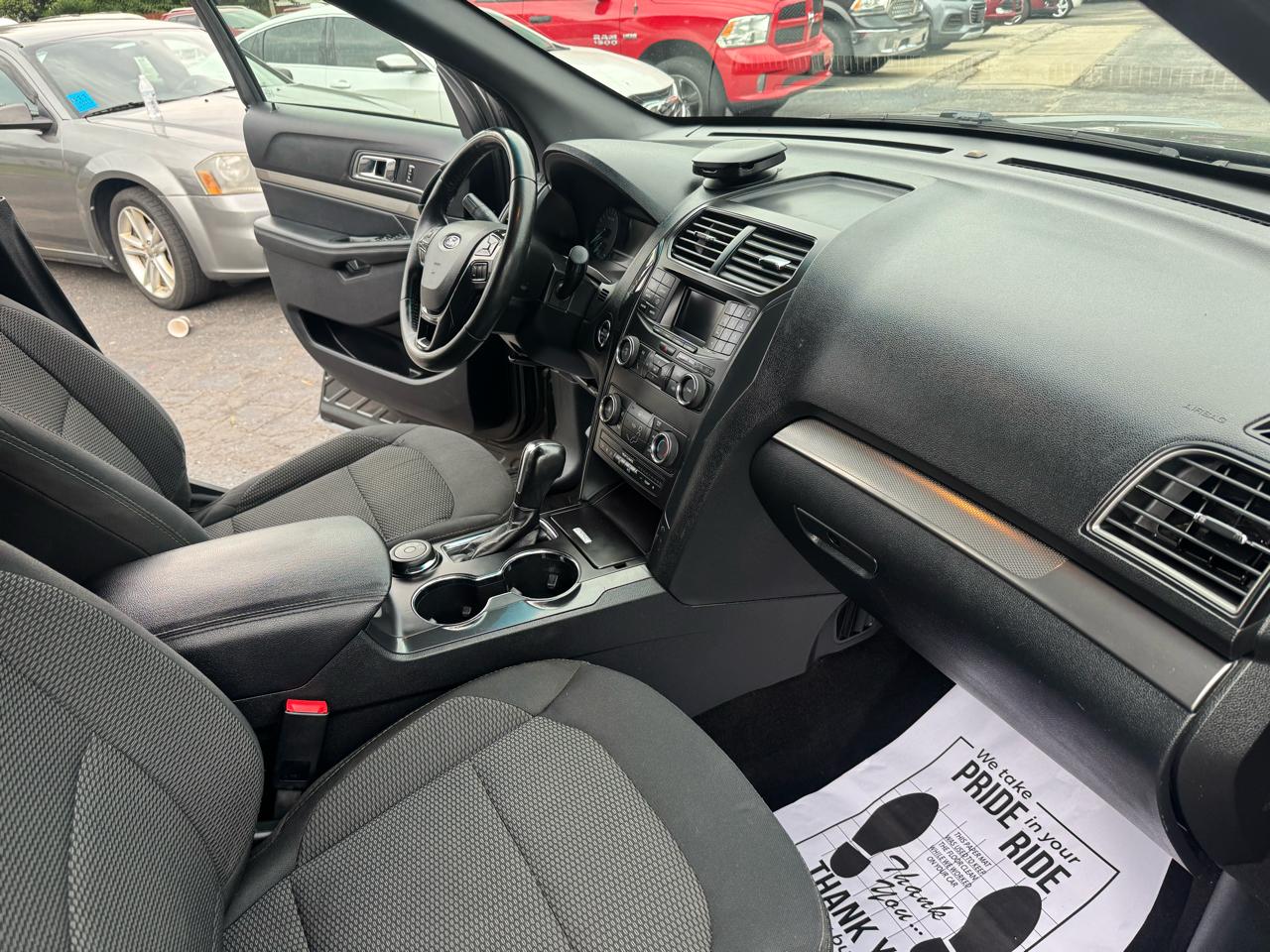 Ford Explorer XLT 4WD 2019
