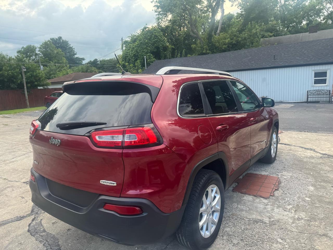 Jeep Cherokee Latitude 4WD 2014