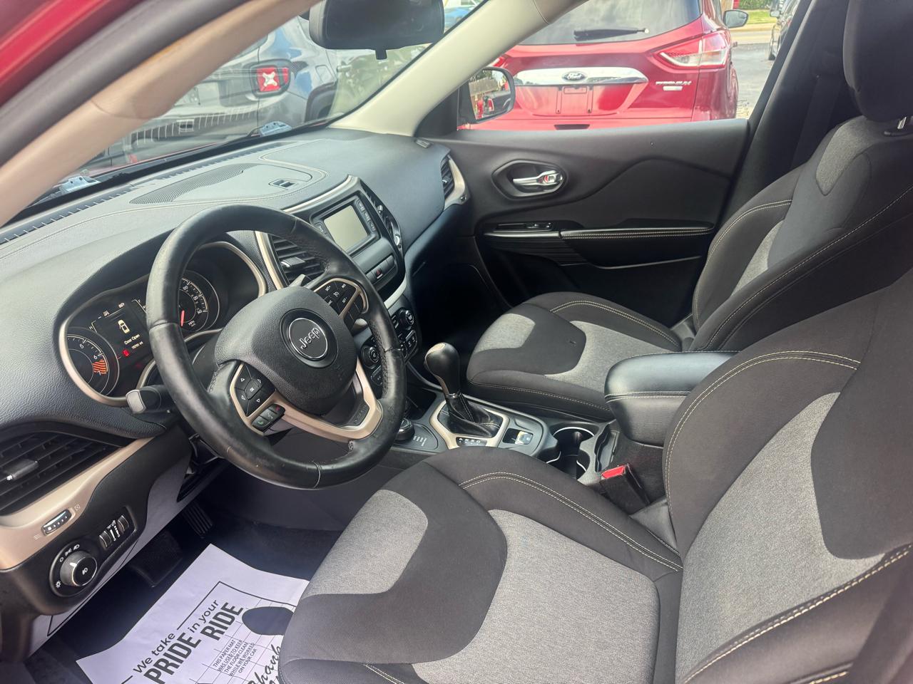 Jeep Cherokee Latitude 4WD 2014