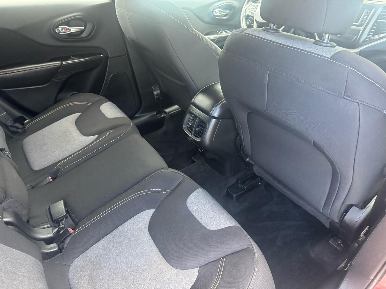 Jeep Cherokee Latitude 4WD 2014
