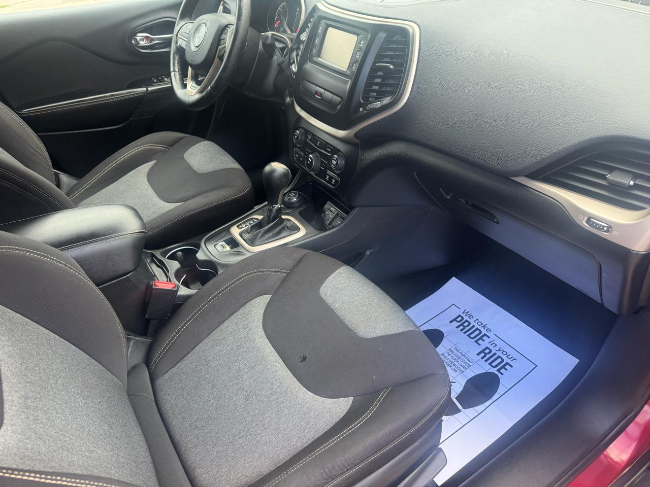 Jeep Cherokee Latitude 4WD 2014