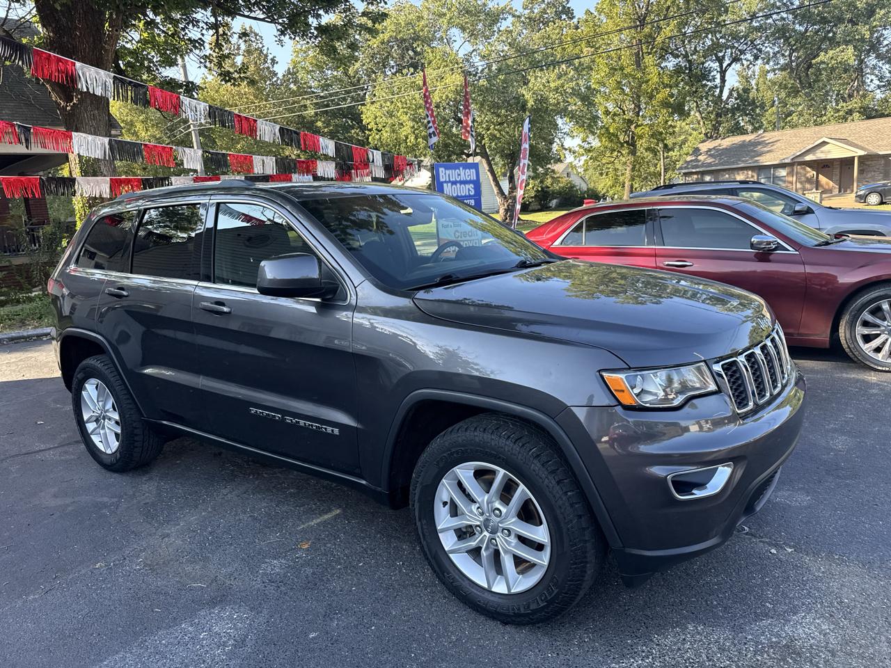 Jeep Grand Cherokee Laredo 4WD 2017