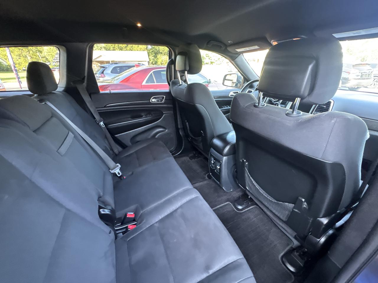 Jeep Grand Cherokee Laredo 4WD 2017