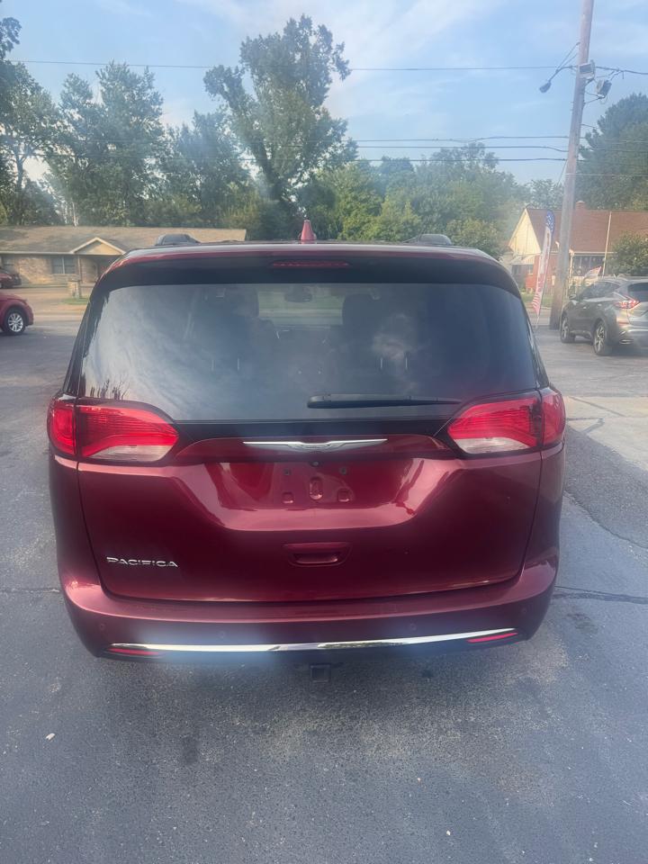 Chrysler Pacifica Touring-L 2017