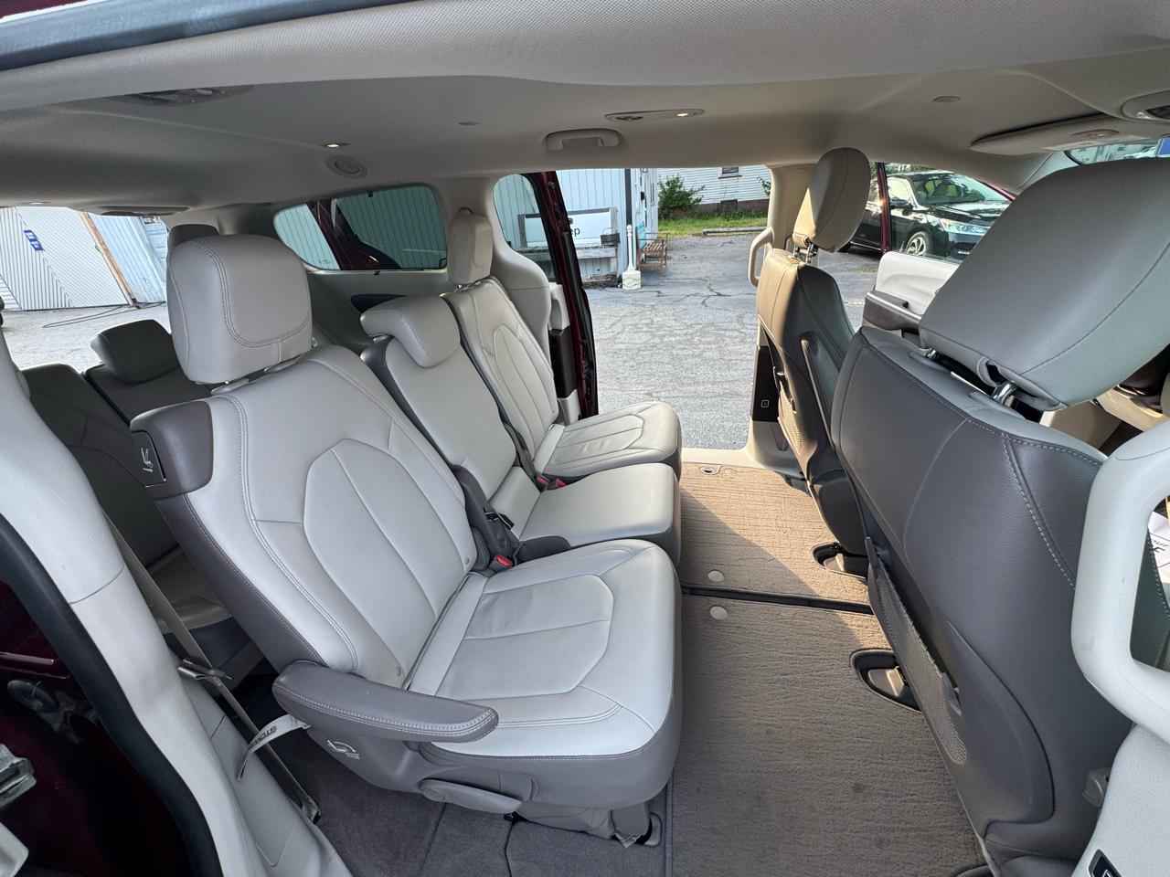 Chrysler Pacifica Touring-L 2017