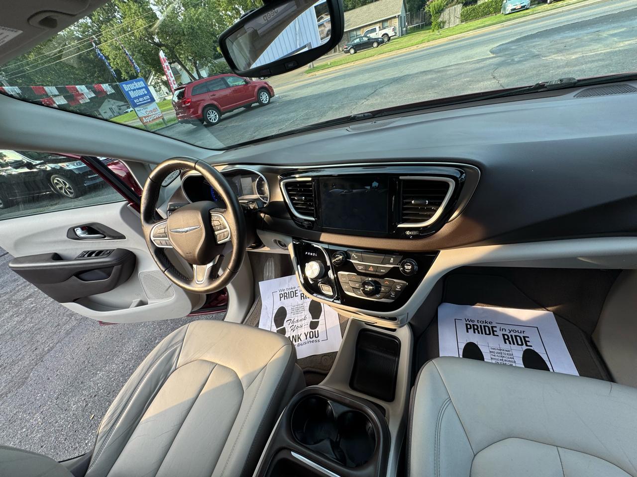Chrysler Pacifica Touring-L 2017