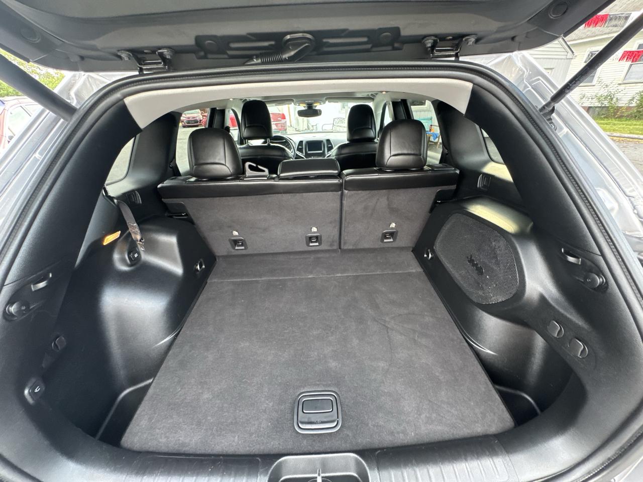 Jeep Cherokee Latitude Plus 4WD 2019