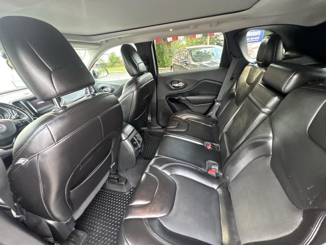 Jeep Cherokee Latitude Plus 4WD 2019