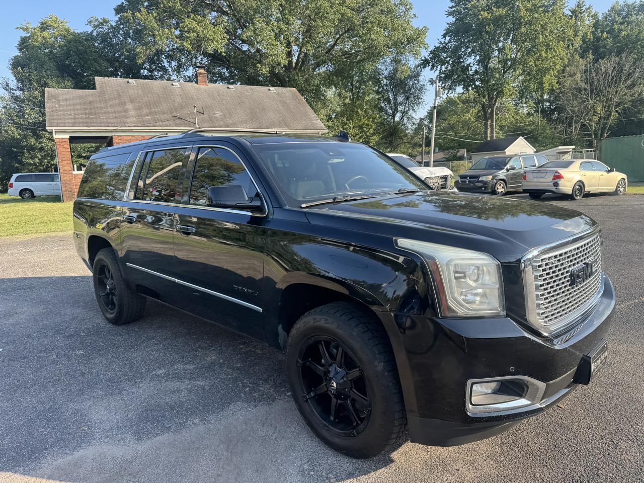 GMC Yukon XL Denali 4WD 2016