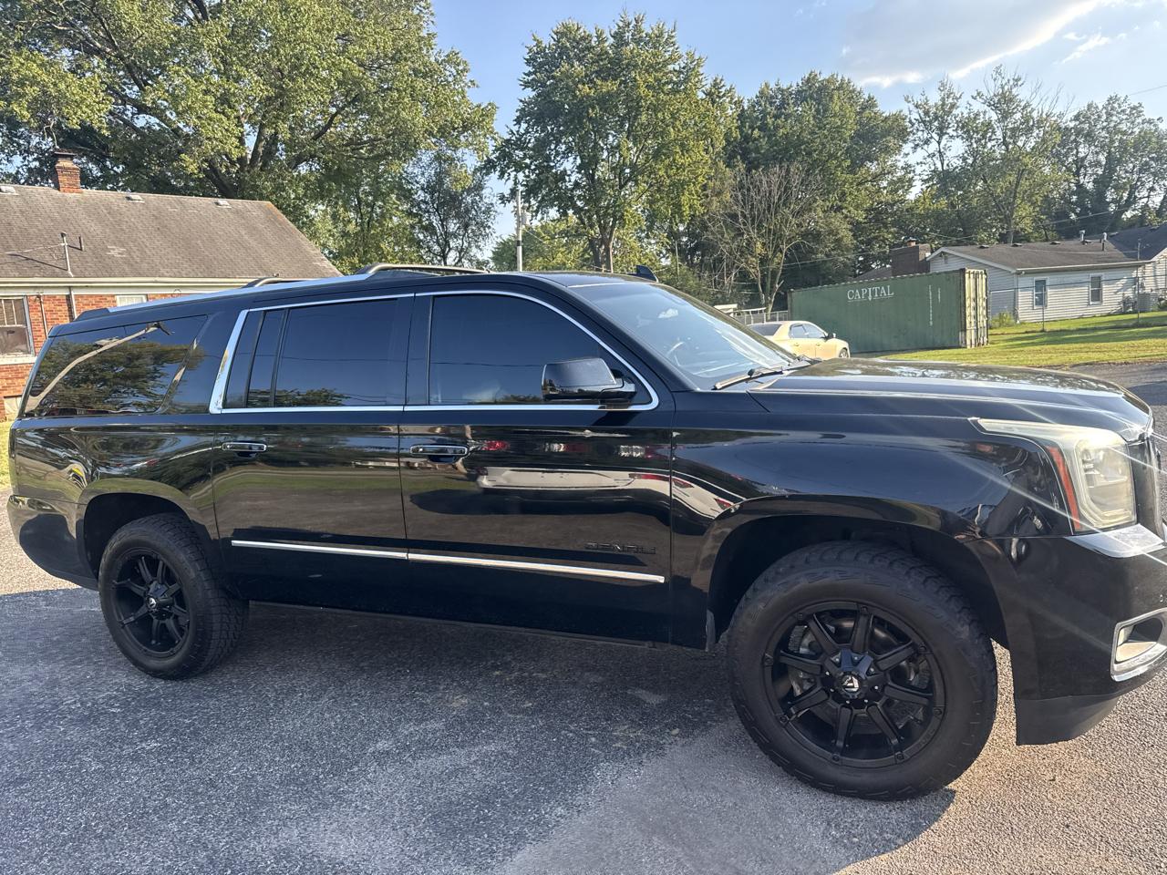 GMC Yukon XL Denali 4WD 2016