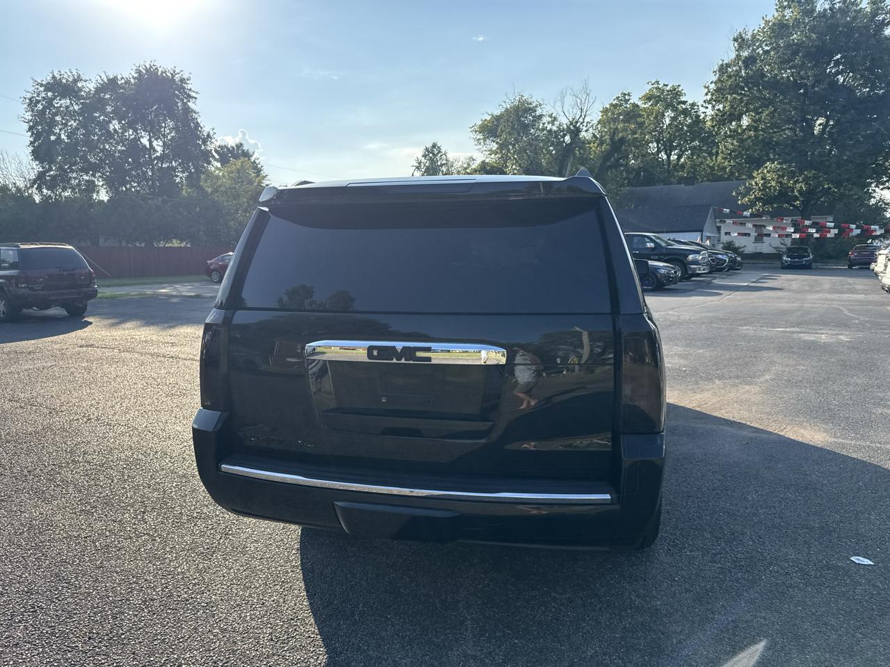 GMC Yukon XL Denali 4WD 2016