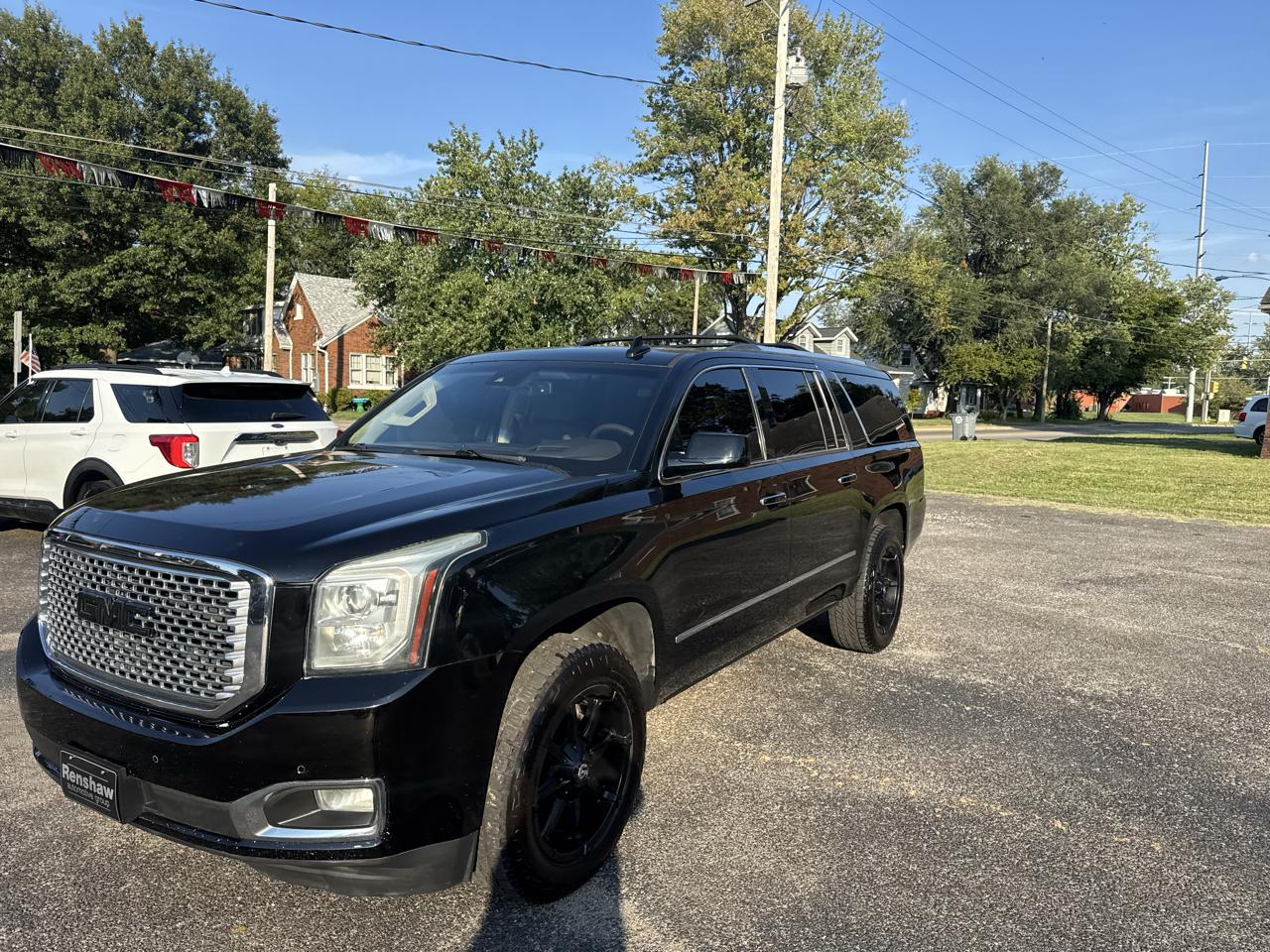 GMC Yukon XL Denali 4WD 2016