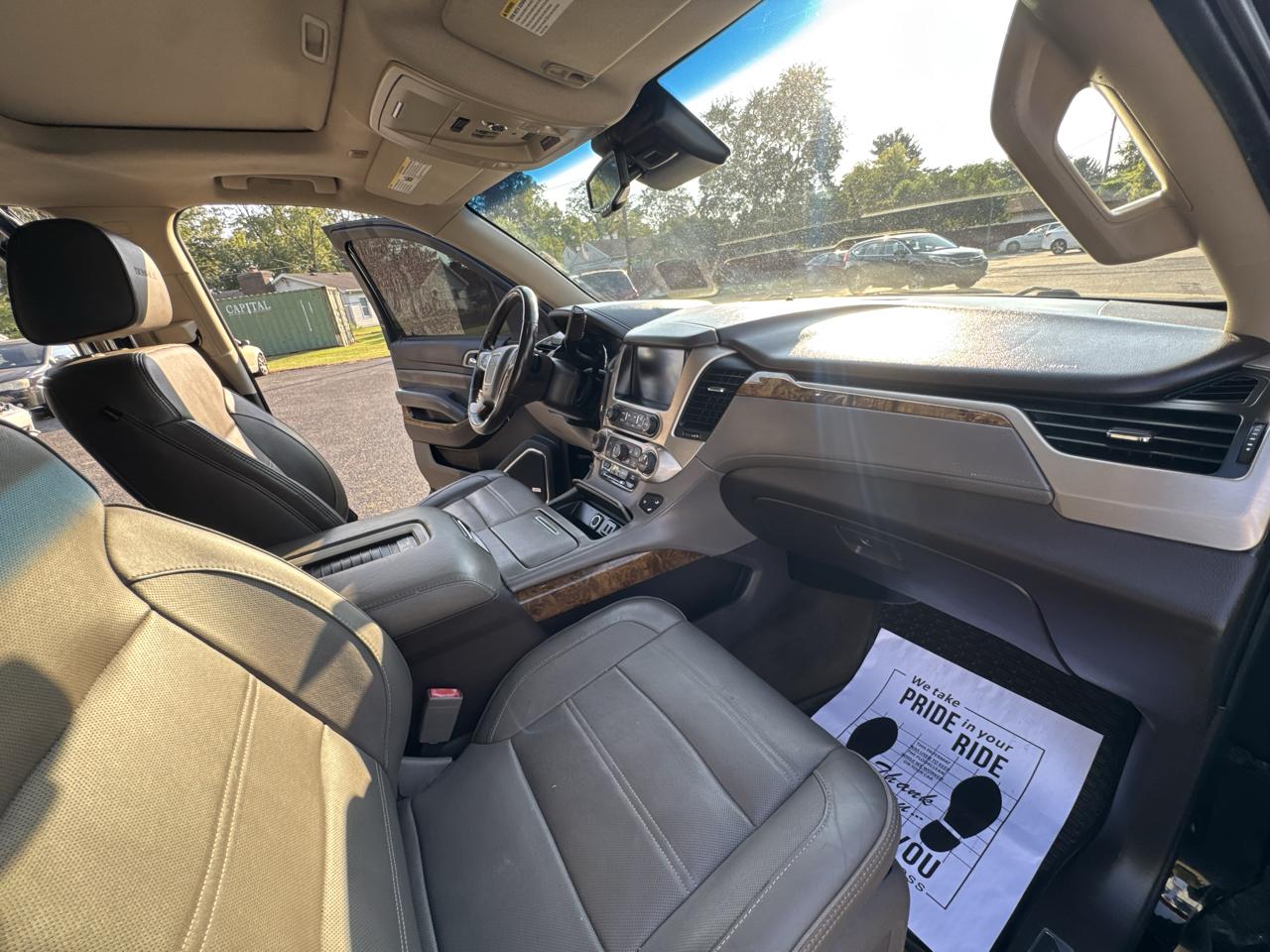 GMC Yukon XL Denali 4WD 2016