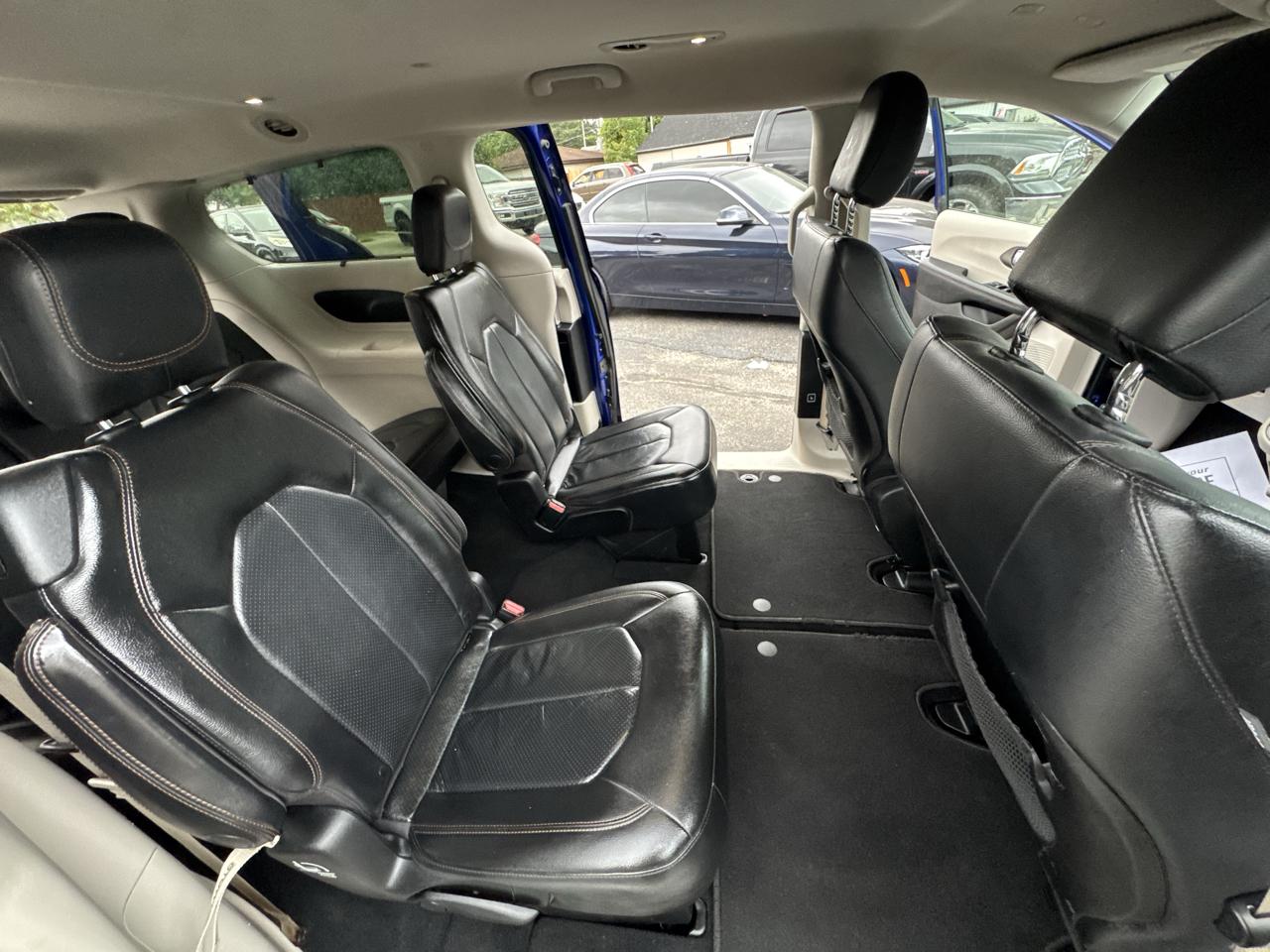 Chrysler Pacifica Touring-L 2020