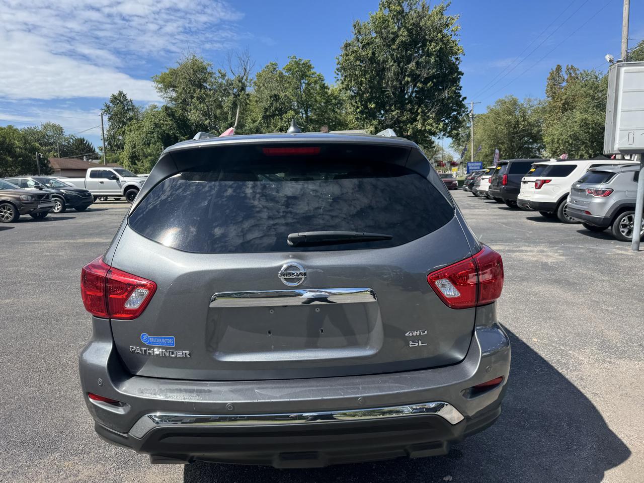 Nissan Pathfinder SL 4WD 2020