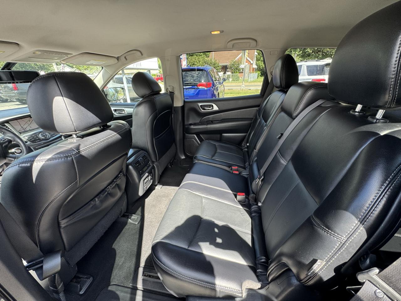 Nissan Pathfinder SL 4WD 2020
