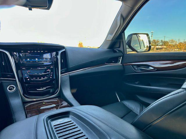 Cadillac Escalade  2018