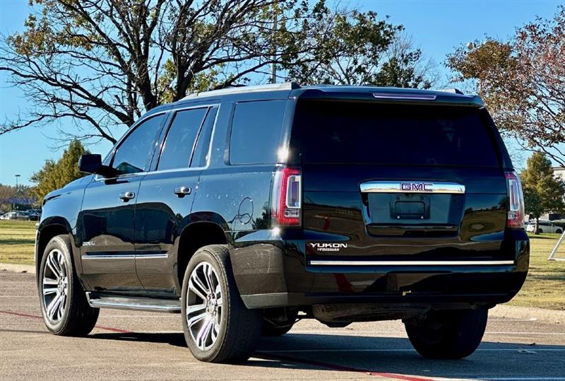 GMC Yukon Denali  2017