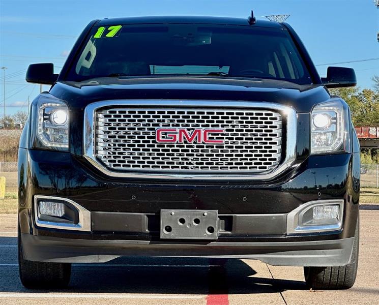 GMC Yukon Denali  2017