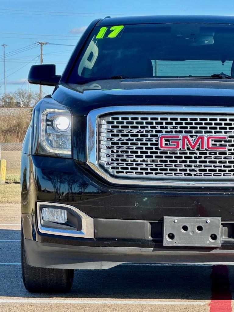 GMC Yukon Denali  2017