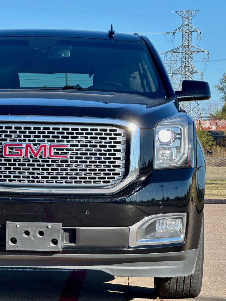 GMC Yukon Denali  2017