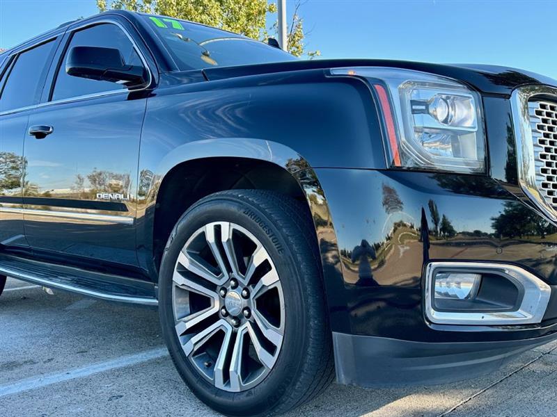 GMC Yukon Denali  2017
