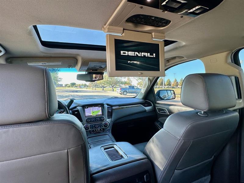 GMC Yukon Denali  2017