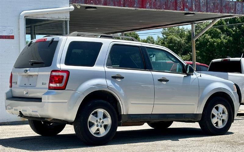 Ford Escape  2011