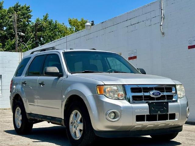 Silver 2011 Ford Escape SUV / Crossover Front-Wheel Drive Automatic