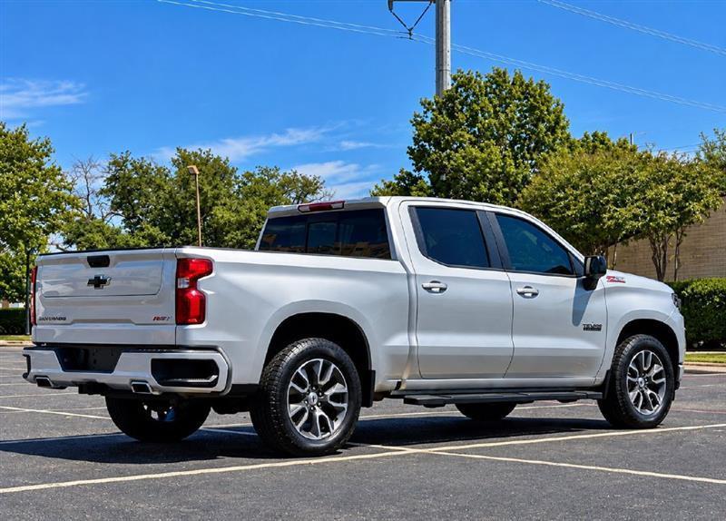Chevrolet Silverado photo 4