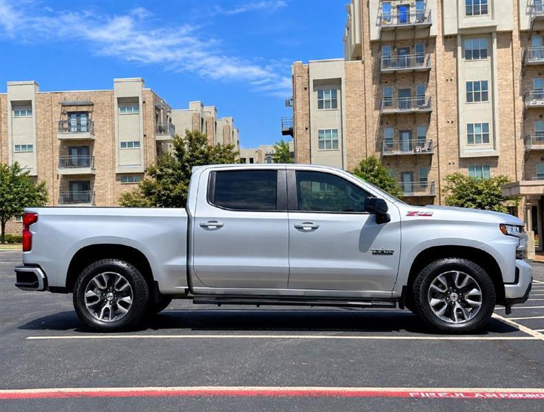 Chevrolet Silverado photo 5