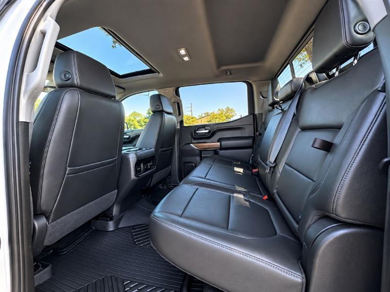 Chevrolet Silverado photo 14