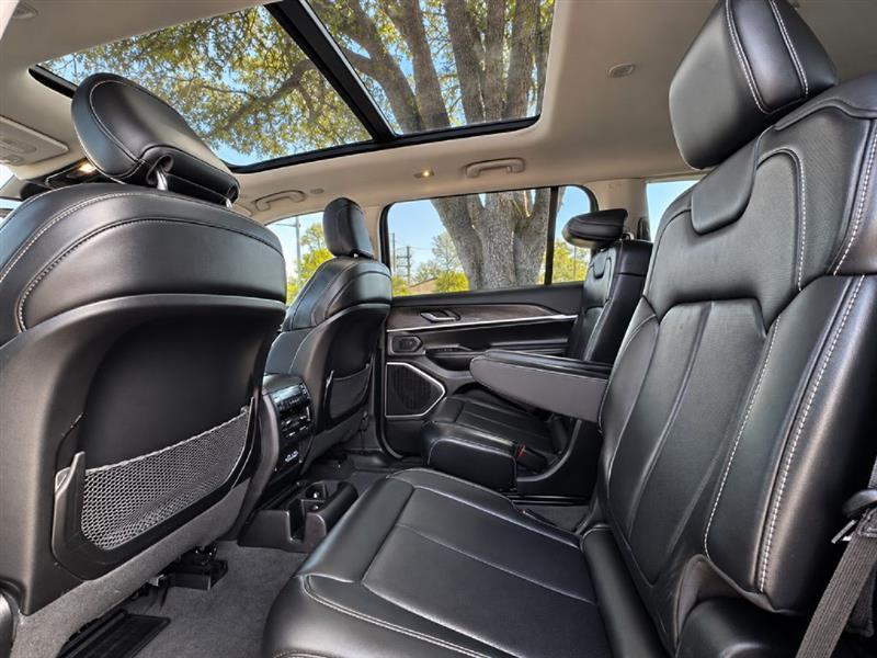 Jeep Grand Cherokee  2021