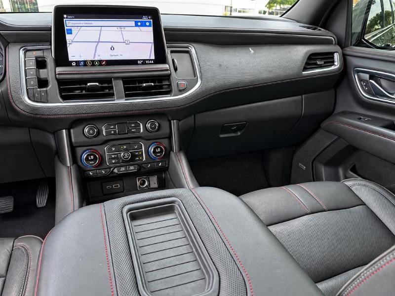 Chevrolet Suburban  2021