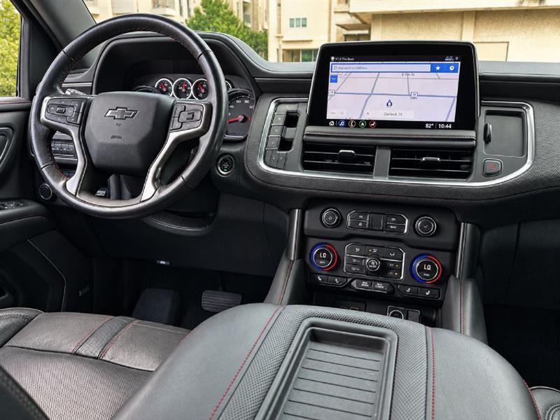 Chevrolet Suburban  2021