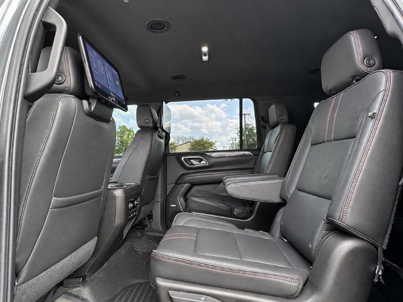 Chevrolet Suburban  2021
