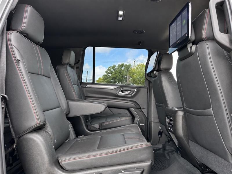 Chevrolet Suburban  2021