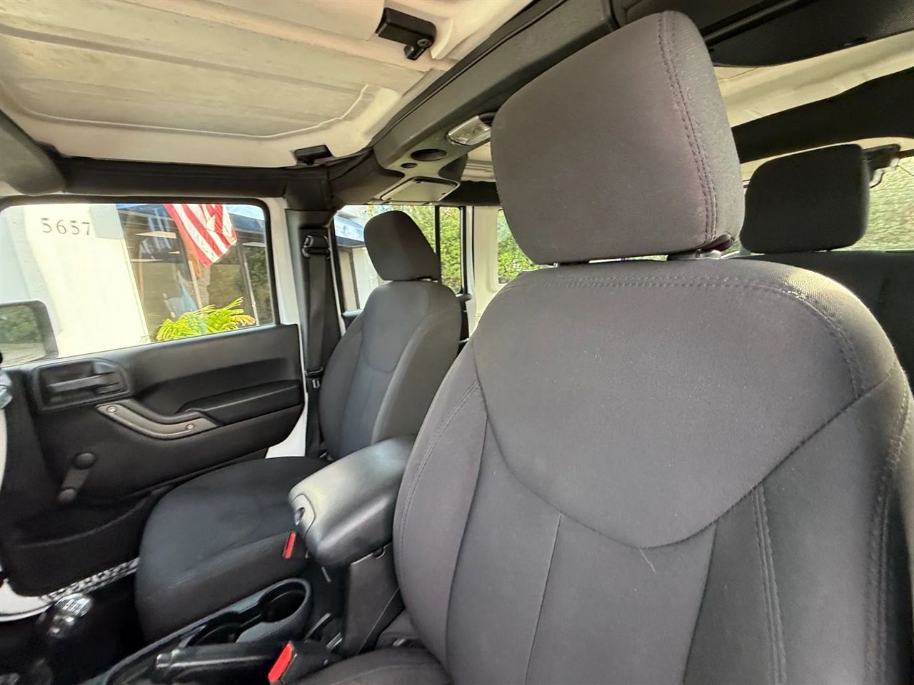 2016 Jeep Wrangler Unlimited Sport photo 20